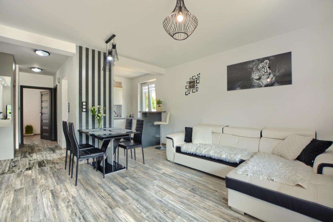 Apartament Glamour ウストシキ・ドルネ エクステリア 写真