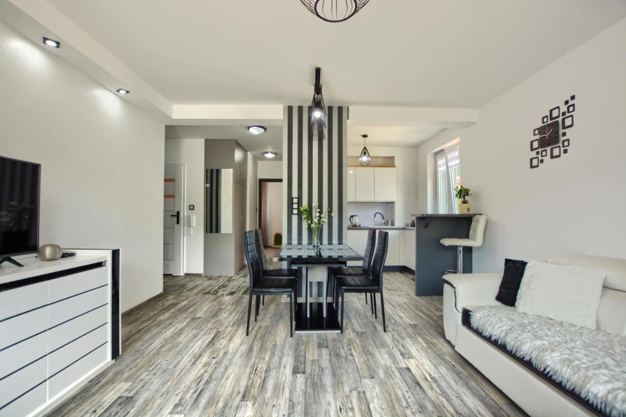 Apartament Glamour ウストシキ・ドルネ エクステリア 写真